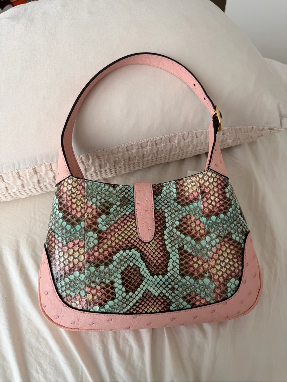 Gucci Pink Snakeskin-Pattern Shoulder Bag - Picture 2 of 7